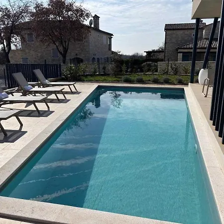 Vila Kumpanija With Pool By Vacay