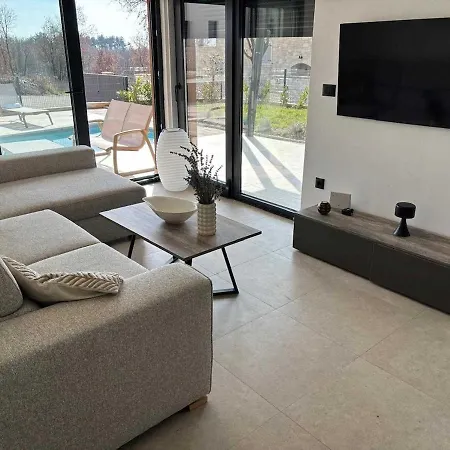Vila Kumpanija With Pool By Vacay